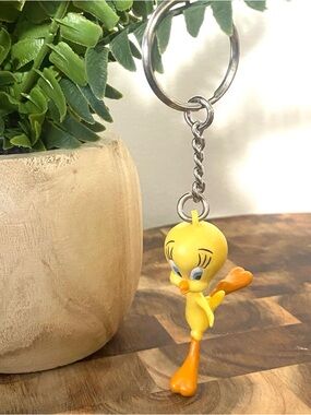 Tweety Bird Yellow Keychain, rare 1996